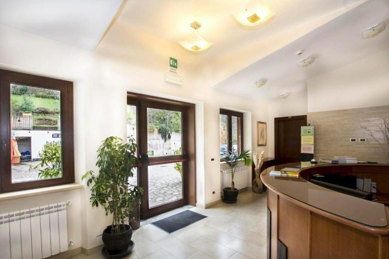 Agriturismo Il Falco Веллетри Экстерьер фото